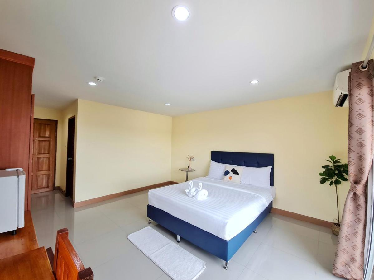 Jaroonsak Grand Hotel Trang Kültér fotó